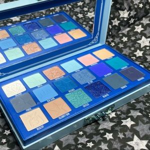 Jeffree Star Blue Blood Pallet